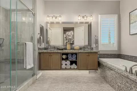 Bath - 4210 E Dwayne St, Gilbert, AZ 85295 photo 1 of 6
