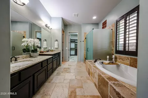 Bath - 2320 E Allen St, Phoenix, AZ 85042 photo 2 of 6