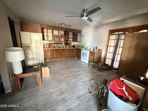 8057 W Pierson St, Phoenix, AZ 85033 photo 2