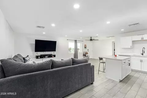 Living - 9215 S 7th Ave, Phoenix, AZ 85041 photo 1 of 1