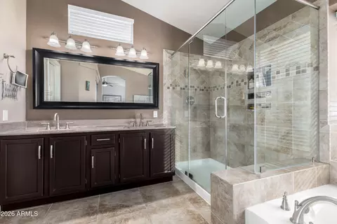 Bath - 1125 E Artesian Way, Gilbert, AZ 85234 photo 1 of 3