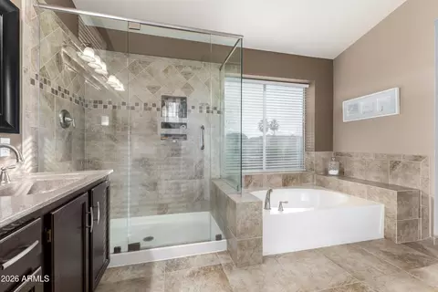 Bath - 1125 E Artesian Way, Gilbert, AZ 85234 photo 2 of 3