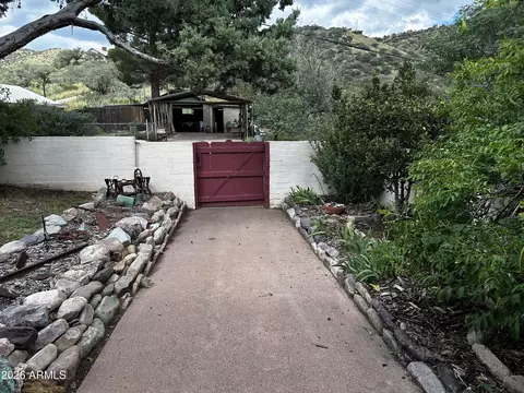 Exterior - 104 Locklin Ave # D, Bisbee, AZ 85603 photo 11 of 12