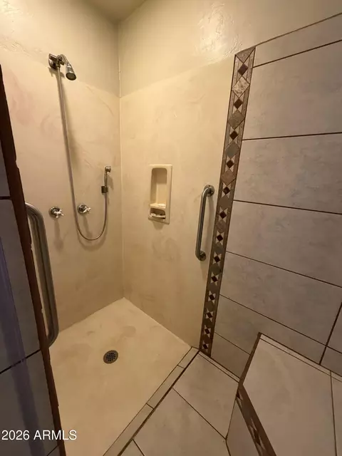 Bath - 104 Locklin Ave # D, Bisbee, AZ 85603 photo 4 of 4