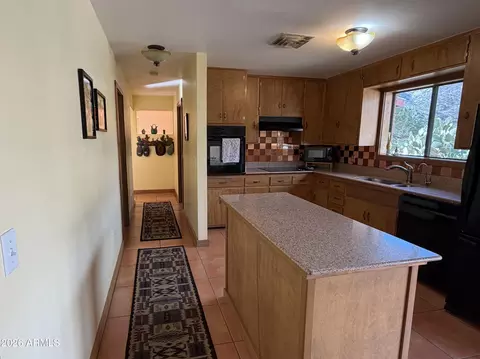 Entry Way - 104 Locklin Ave # D, Bisbee, AZ 85603 photo 1 of 2