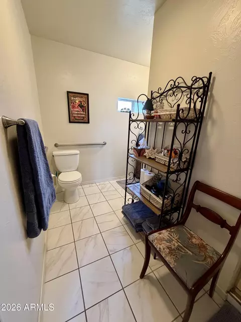 Bath - 104 Locklin Ave # D, Bisbee, AZ 85603 photo 2 of 4