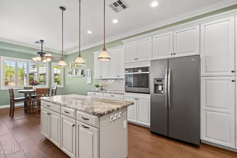 Kitchen - 9722 E Lobo Ave, Mesa, AZ 85209 photo 3 of 8