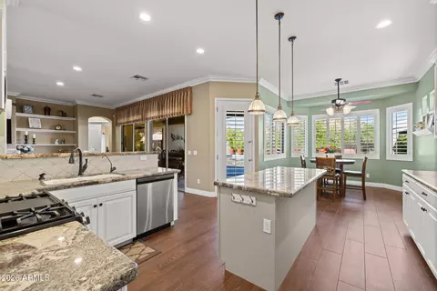 Kitchen - 9722 E Lobo Ave, Mesa, AZ 85209 photo 2 of 8