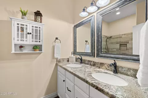 Bath - 9722 E Lobo Ave, Mesa, AZ 85209 photo 3 of 5