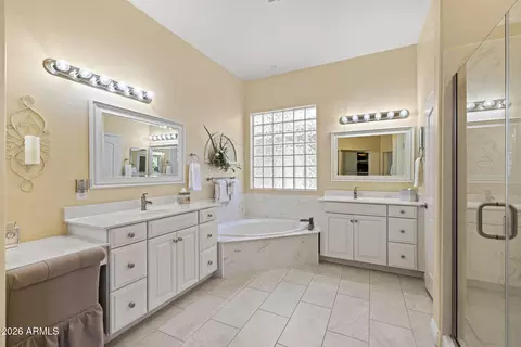 Bath - 9722 E Lobo Ave, Mesa, AZ 85209 photo 1 of 5