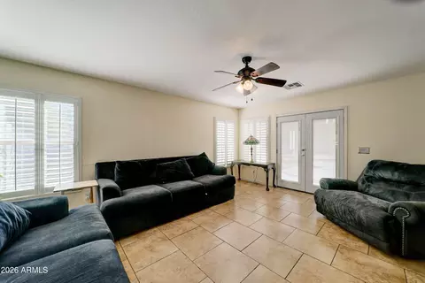 Living - 6248 S 16th Dr, Phoenix, AZ 85041 photo 2 of 2