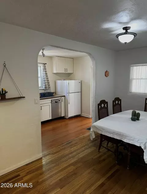 Dining - 350 E Cottonwood St, Globe, AZ 85501 photo 2 of 2