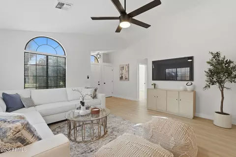 Living - 926 E Hearne Way, Gilbert, AZ 85234 photo 2 of 3