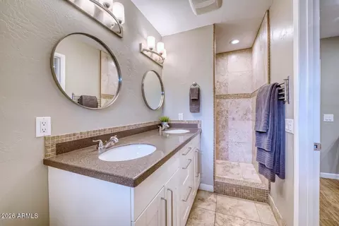 3415 E Camelback Rd, Phoenix, AZ 85018 photo 9