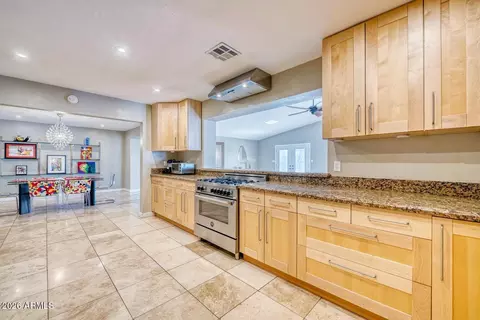 3415 E Camelback Rd, Phoenix, AZ 85018 photo 4