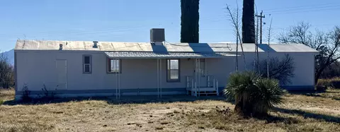 10426 S Corgi Ranch Rd, Hereford, AZ 85615