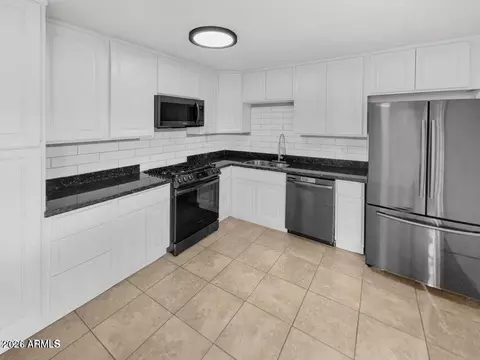 Kitchen - 2342 W Danbury Rd, Phoenix, AZ 85023 photo 1 of 1