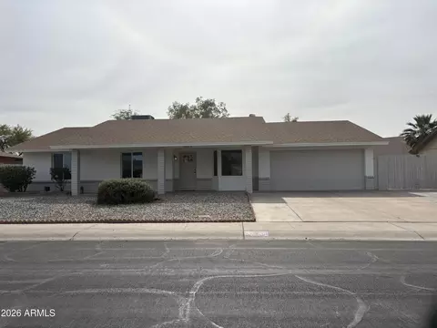 5723 W Sunnyslope Ln, Glendale, AZ 85302