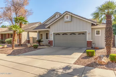 Exterior - 3553 E Washington Ave, Gilbert, AZ 85234 photo 2 of 8