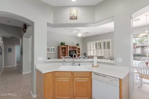 Kitchen - 3553 E Washington Ave, Gilbert, AZ 85234 photo 4 of 4