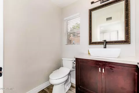 Bath - 3550 E Utopia Rd, Phoenix, AZ 85050 photo 1 of 3