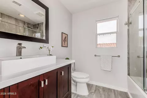 Bath - 3550 E Utopia Rd, Phoenix, AZ 85050 photo 3 of 3