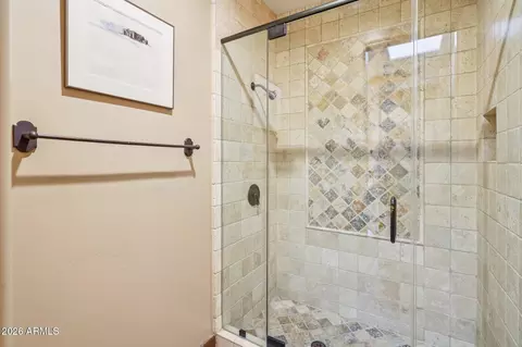 Bath - 1930 E Desert Willow Dr, Phoenix, AZ 85048 photo 10 of 10