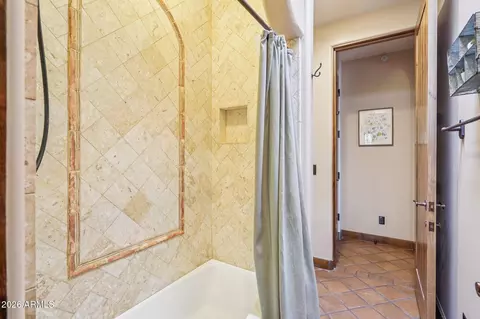 Bath - 1930 E Desert Willow Dr, Phoenix, AZ 85048 photo 7 of 10