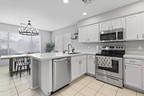 Kitchen - 891 E Windsor Dr, Gilbert, AZ 85296 photo 1 of 1