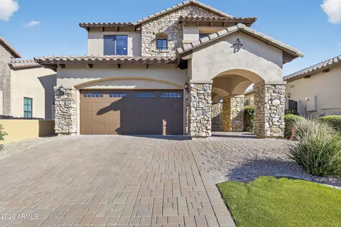8724 E Ivy St, Mesa, AZ 85207