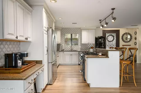 Kitchen - 1222 E Myrtle Ave, Phoenix, AZ 85020 photo 2 of 2