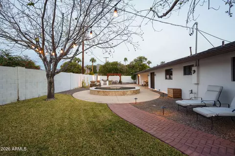 Exterior - 1222 E Myrtle Ave, Phoenix, AZ 85020 photo 2 of 7