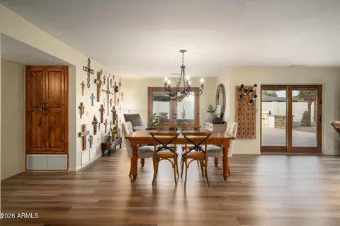 Dining - 1222 E Myrtle Ave, Phoenix, AZ 85020 photo 1 of 4