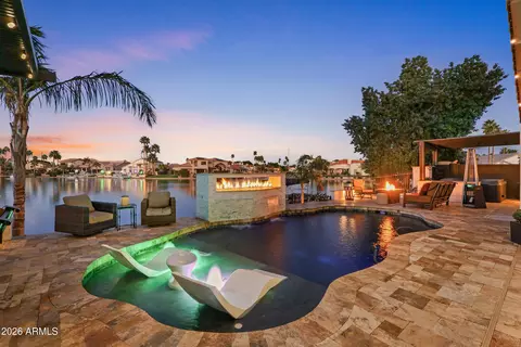 Exterior - 1756 E Queen Palm Dr, Gilbert, AZ 85234 photo 7 of 14