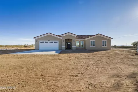33279 W Alta Vista Rd, Tonopah, AZ 85354