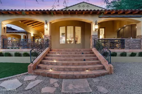 8407 E View Crest Cir, Mesa, AZ 85207