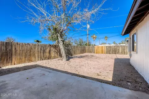 Exterior - 1050 E Osage Ave, Apache Junction, AZ 85119 photo 2 of 5