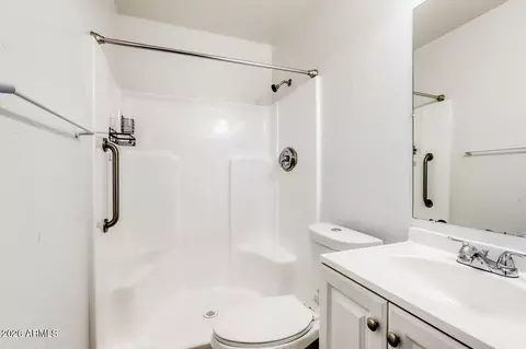Bath - 1050 E Osage Ave, Apache Junction, AZ 85119 photo 2 of 2