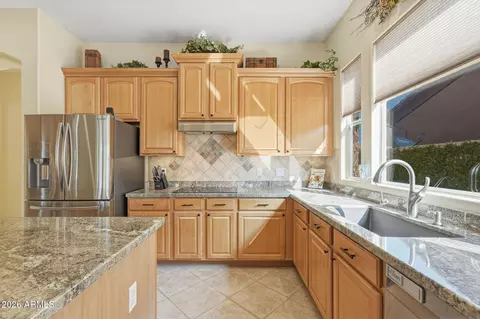 Kitchen - 547 E Parkview Dr, Gilbert, AZ 85295 photo 6 of 6