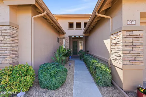 Exterior - 547 E Parkview Dr, Gilbert, AZ 85295 photo 2 of 10