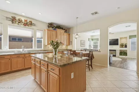 Kitchen - 547 E Parkview Dr, Gilbert, AZ 85295 photo 1 of 6