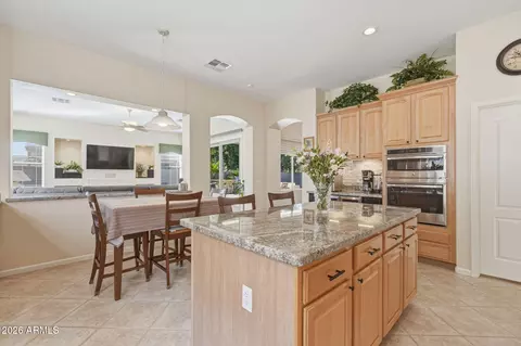 Kitchen - 547 E Parkview Dr, Gilbert, AZ 85295 photo 2 of 6