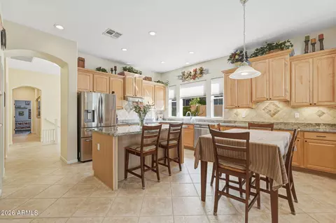 Kitchen - 547 E Parkview Dr, Gilbert, AZ 85295 photo 3 of 6