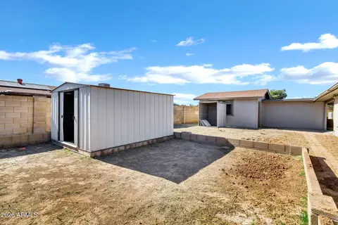 Exterior - 1521 W Thunderbird Rd, Phoenix, AZ 85023 photo 6 of 7