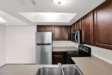 Kitchen - 1720 E Thunderbird Rd #2060, Phoenix, AZ 85022 photo 2 of 4