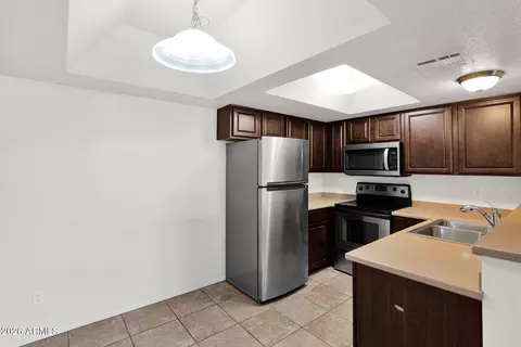 Kitchen - 1720 E Thunderbird Rd #2060, Phoenix, AZ 85022 photo 1 of 4