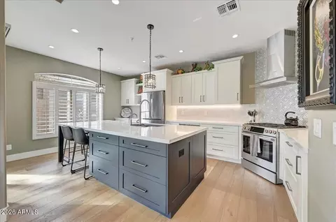 8180 E Shea Blvd #1025, Scottsdale, AZ 85260