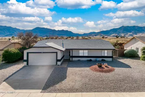 2300 Iris Dr, Sierra Vista, AZ 85635