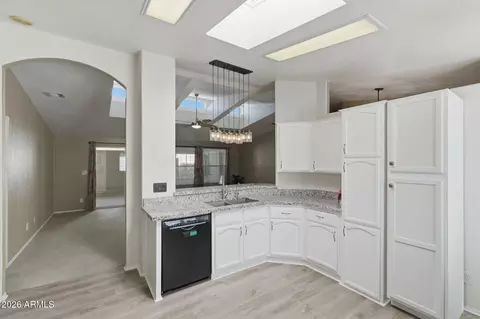 Kitchen - 3301 S Goldfield Rd #1015, Apache Junction, AZ 85119 photo 1 of 2