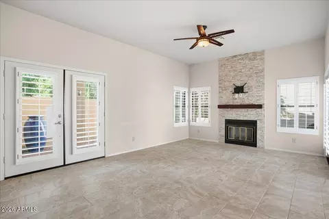 Living - 13036 S 46th St, Phoenix, AZ 85044 photo 3 of 4